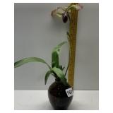 GLASS VASE W/ ARTIFICIAL PLANT