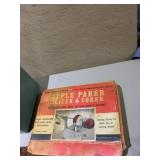 APPLE PEELER IN BOX