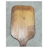 28" WOOD CUTTING BOARD