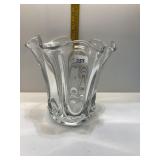 HEISEY 9" H RUFFLE EDGE VASE 9" D