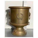 11" FOOTED COPPER LIONS HEAD PLANTER