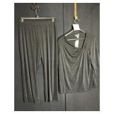 CSC STUDIO 2 PC BLACK TOP AND PANTS 2X NEW