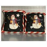 PAIR OF MATCHING QUILTED SNOWMAN PILLOWS, 14X14