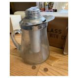 BEVERAGE DISPENSER W/ ICE CENTER