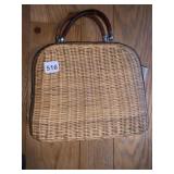 LEATHER HANDLE PURSE ZIPPER INTERIOR