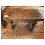 PINE FOOT STOOL