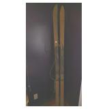 ANTIQUE SKI
