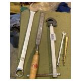 PIPE WRENCH, CHISEL, WRENCH