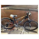 GIANT BIKE BOULDER SE