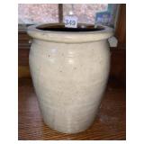 GRAY CROCK W/ HAIRLINE CRACKS