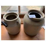 CROCKS AND CROCK W/ BAIL HANDLE