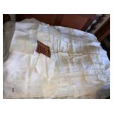 ASSORTED LINENS AND TABLE CLOTHES