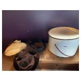 HAT BOX AND VINTAGE HATS