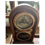 KEY WIND MANTLE CLOCK W/ HAND PAINTED EAGLE DOOR