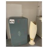 LENOX KEEPSAKE BUD VASE NEW IN BOX