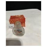 REVERSE PAINTED SNUFF BOTTLE