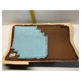 VINTAGE PLACEMAT AND 4 NAPKIN SET
