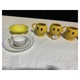 MCCOY PLANTER, 2 MUGS