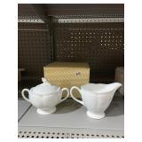 LENOX CREAMER/SUGAR SKY NIB