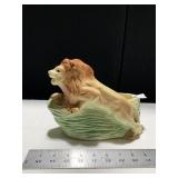 ROSEVILLE POTTERY LION PLANTER, SMALL CRACK ON