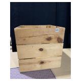 PINE CRATE 17" H X 17" D TOP