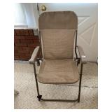 FOLDING CHAIR