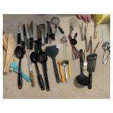 KITCHEN TOOLS, UTENSILS, KNIVES