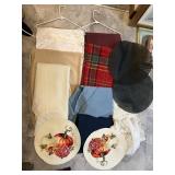 RECTANGLE AND OVAL TABLECLOTHS, PLACEMATS, LACE