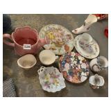 COLLECTION OF DECORATIVE COLLECTIBLES