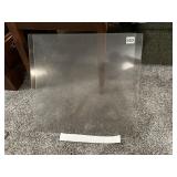2 SQUARES OF THICK PLEXI GLASS