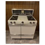 TAPPAN GAS STOVE 47 H X 36 W X 26 D