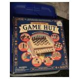 GAME HUT WITH 8 CLASSIC GAMES
