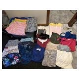 LADIES CASUAL CLOTHING MOSTLY XL