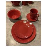 RACHAEL RAY DISHES SERVICE FOR 8