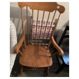 ANTIQUE SOLID WOOD ROCKING CHAIR