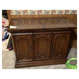 BAR CABINET, FLIP OPEN TOP, 2 CABINET DOORS, 1