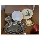 SERVING TRAYS, GRAVY BOAT, TEA POT TEA LIGHT