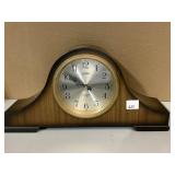 LINDEN SHELF CLOCK BATTERY OP