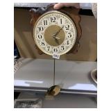 BATTERY OP WALL CLOCK