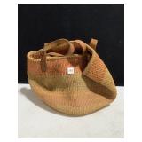 WOVEN STRAY LEATHER STRAP PURSE