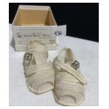 IDEAL BABY SHOES SIZE 3 MEDIUM WHITE