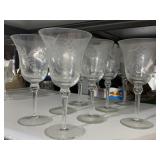 ETCHED GRAPE DESIGN GLASSES 7 TOTAL ROMANIA