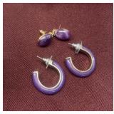 FLOWER BOX AND 1 SIGNED PAIR OF EARRINGS