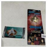 STAR TREK COMMUNICATOR AND 8 CARD TRADING CARD