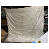 MARTHA STEWART QUEEN COMFORTER, PILLOWS AND EXTRA