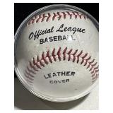 BASEBALL AUTOGRAPHED BY HALL OF FAMER GARY