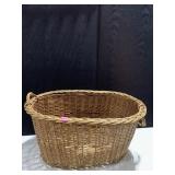 WICKER BASKET