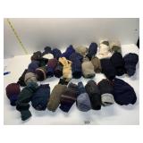 LARGE GROUP OF MENS SOCKS .