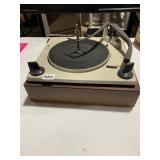 TURNTABLE NO MAKER