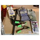 CLAMPS AND GLOVES AS PICTURED